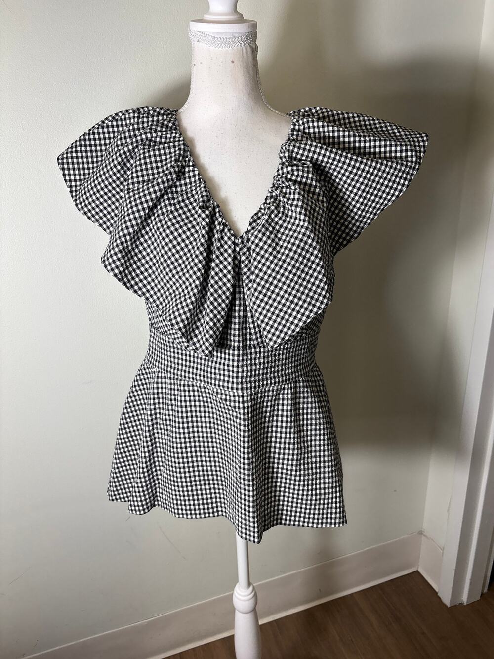 Pearl by Lela Rose Black and White Check  Flutter Sleeve Peplum Top Sz 8